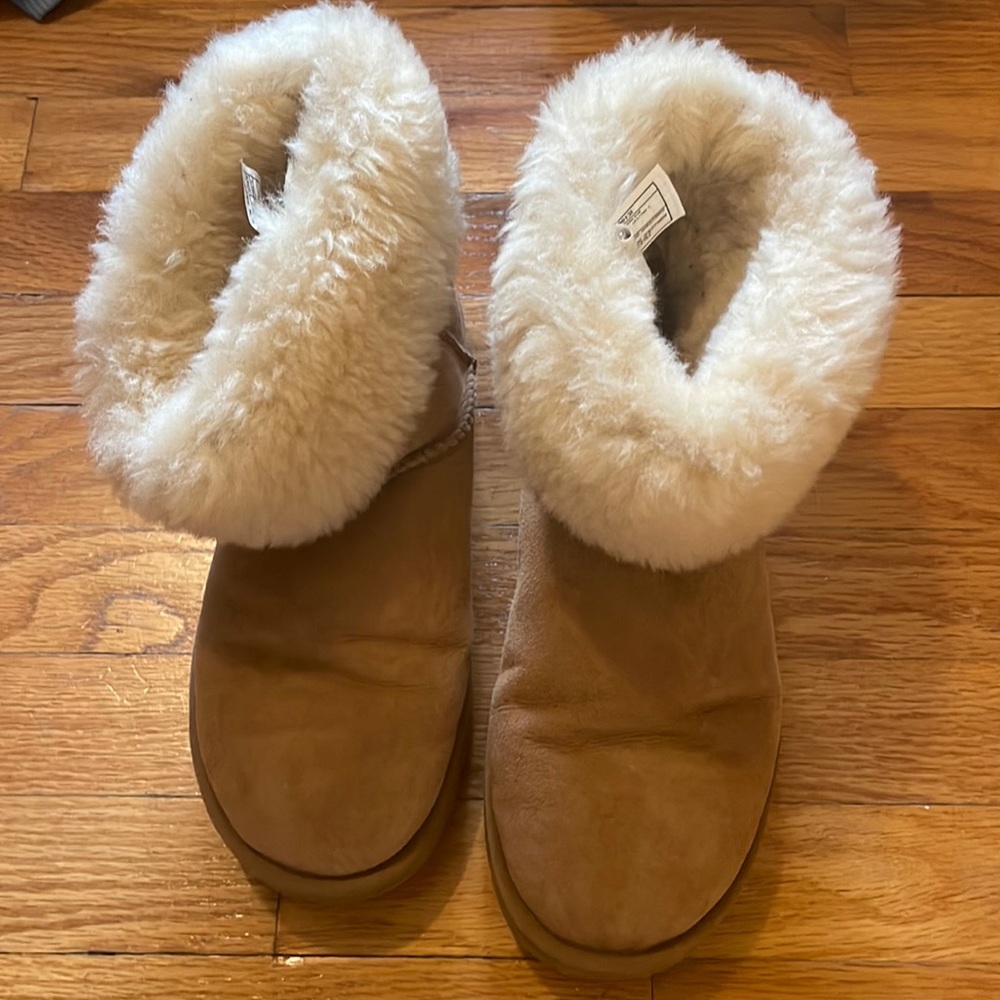 UGG classic short boot